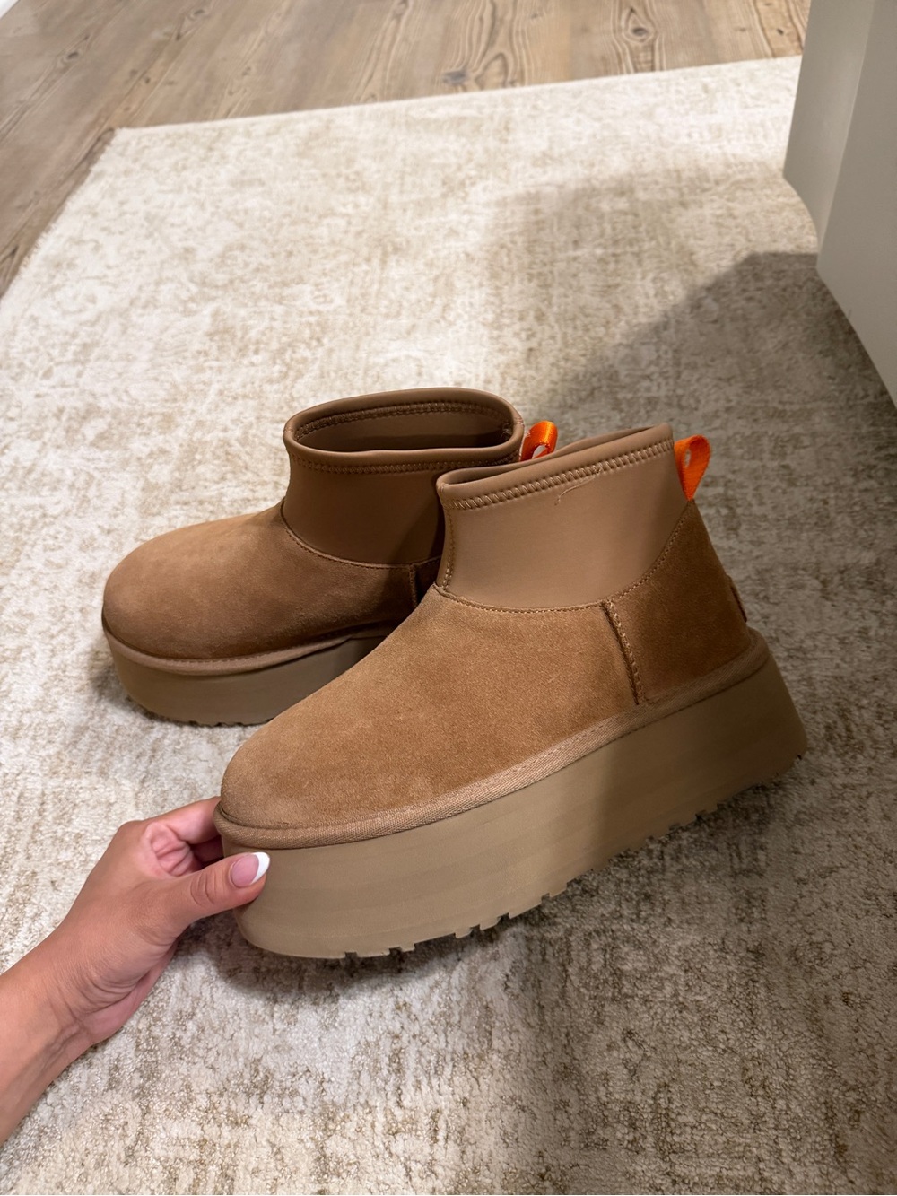 UGG Platform Mini Dipper Boots in Brown Suede - Picture 7 of 7
